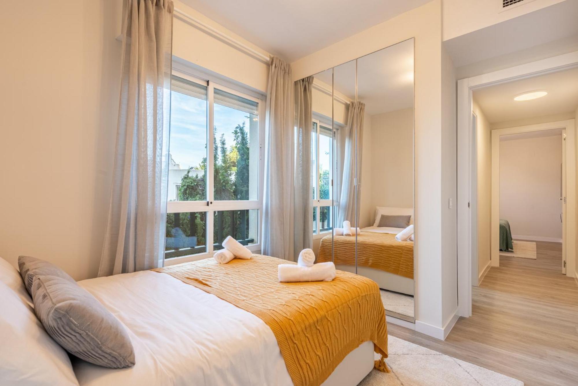 Luxury Puerto Banus Lorcrimar